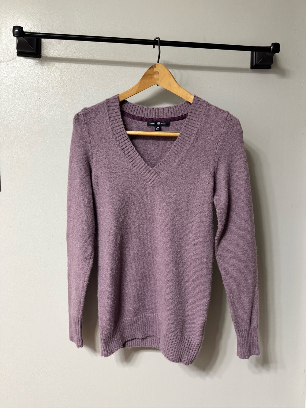 V-Neck Sweater Lilac Size XS GAP